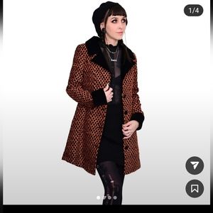Fox blood suzi coat